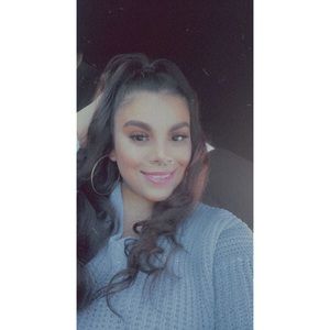 Meet your Posher, Reyna